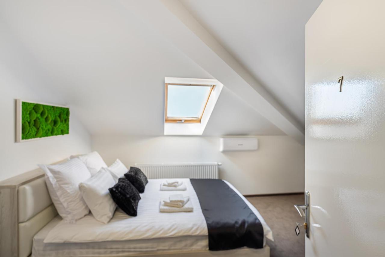 Bada Bing Residence Braşov Buitenkant foto